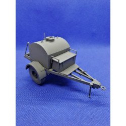 Canadian 20 CWT water trailer